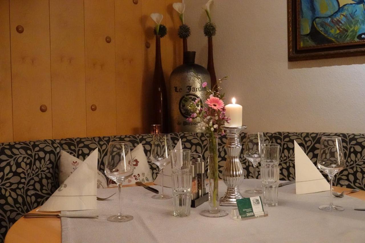 Gasthof "Zur Kanne" Markt Sankt Florian エクステリア 写真