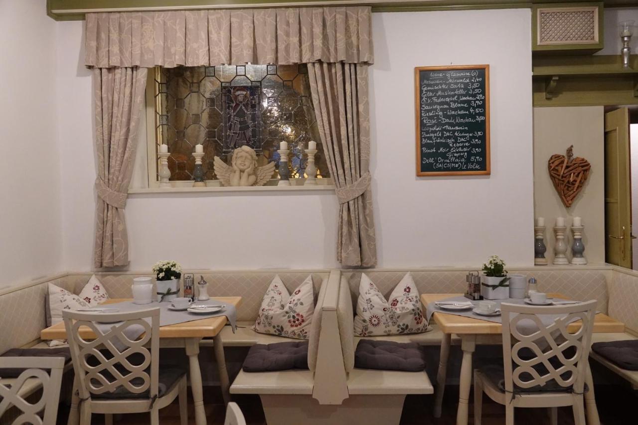 Gasthof "Zur Kanne" Markt Sankt Florian エクステリア 写真